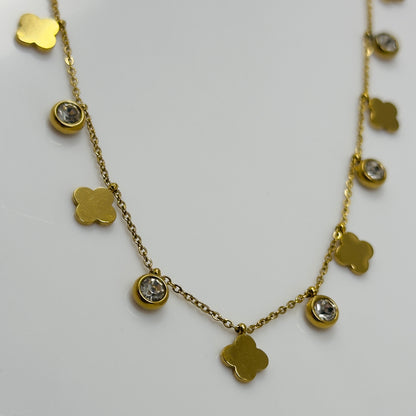 Dainty Clover Necklace