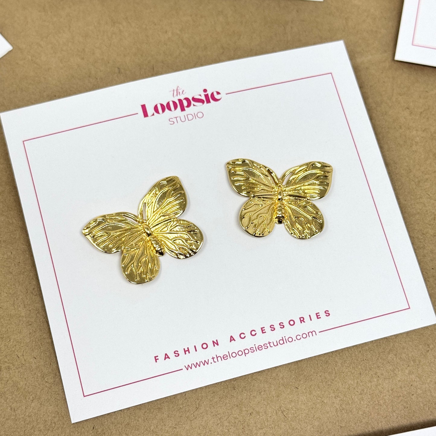 Golden wings studs