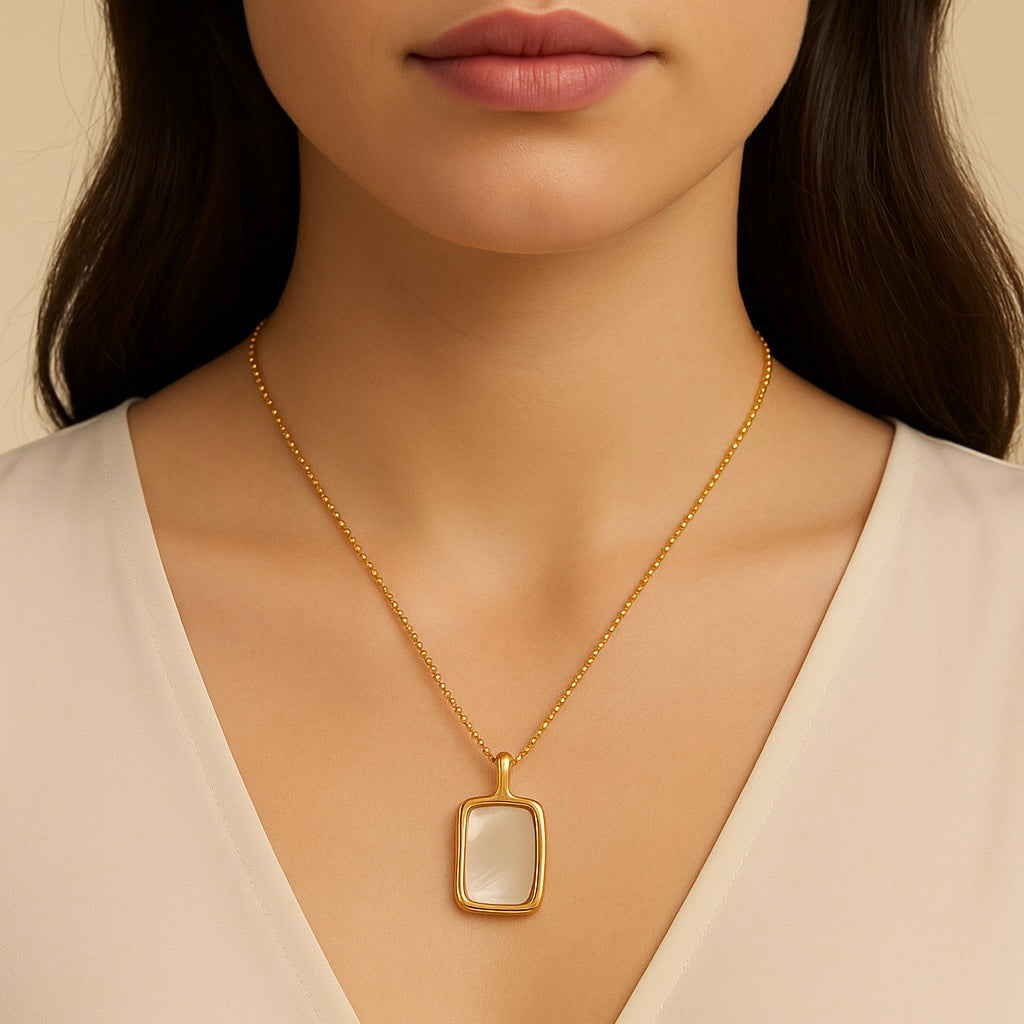 Ivory Glow Pendant Necklace