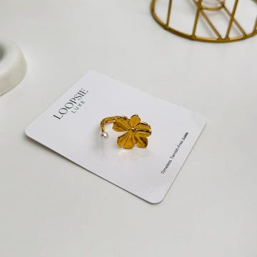 Golden Flora Pearl Ring