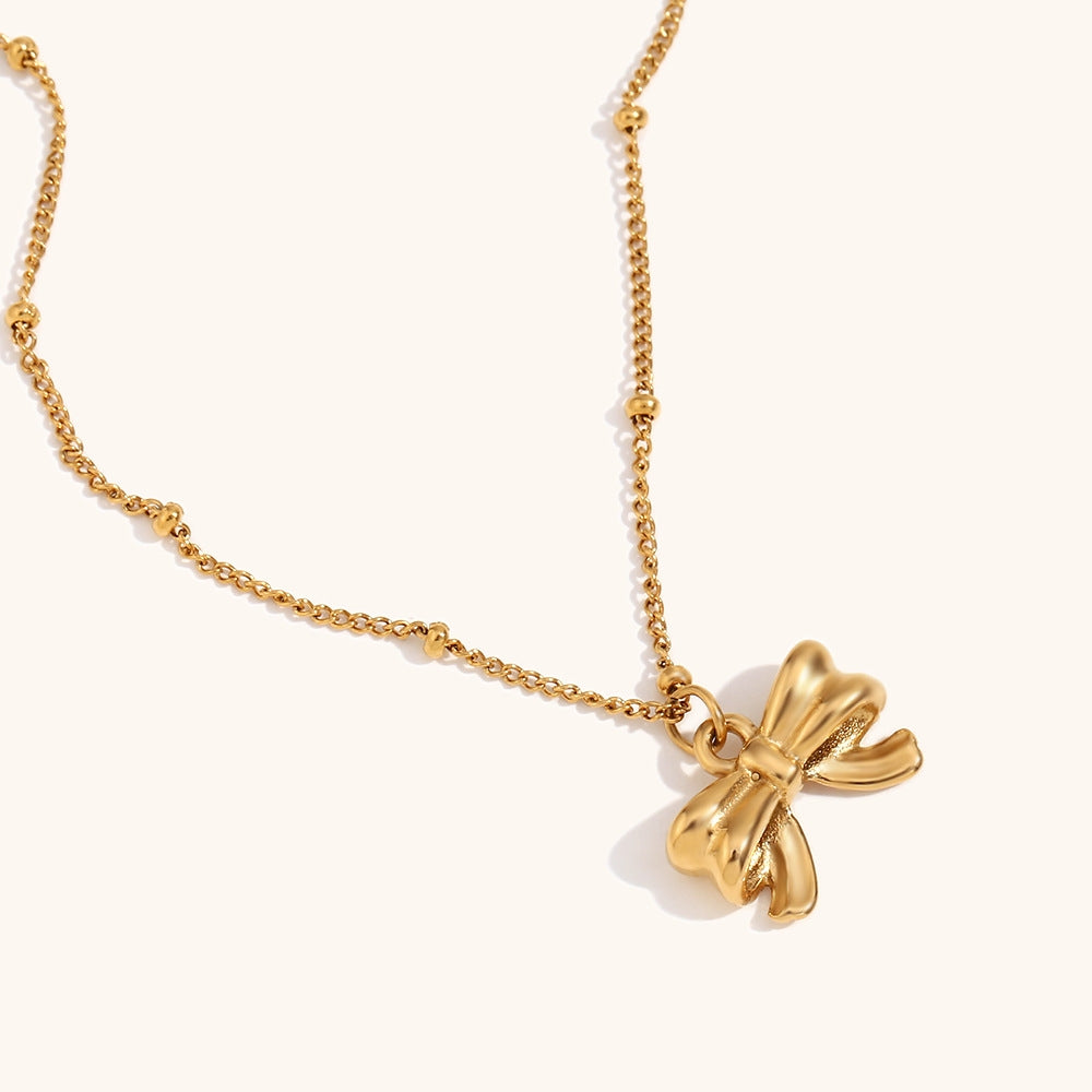 Petite Belle Necklace