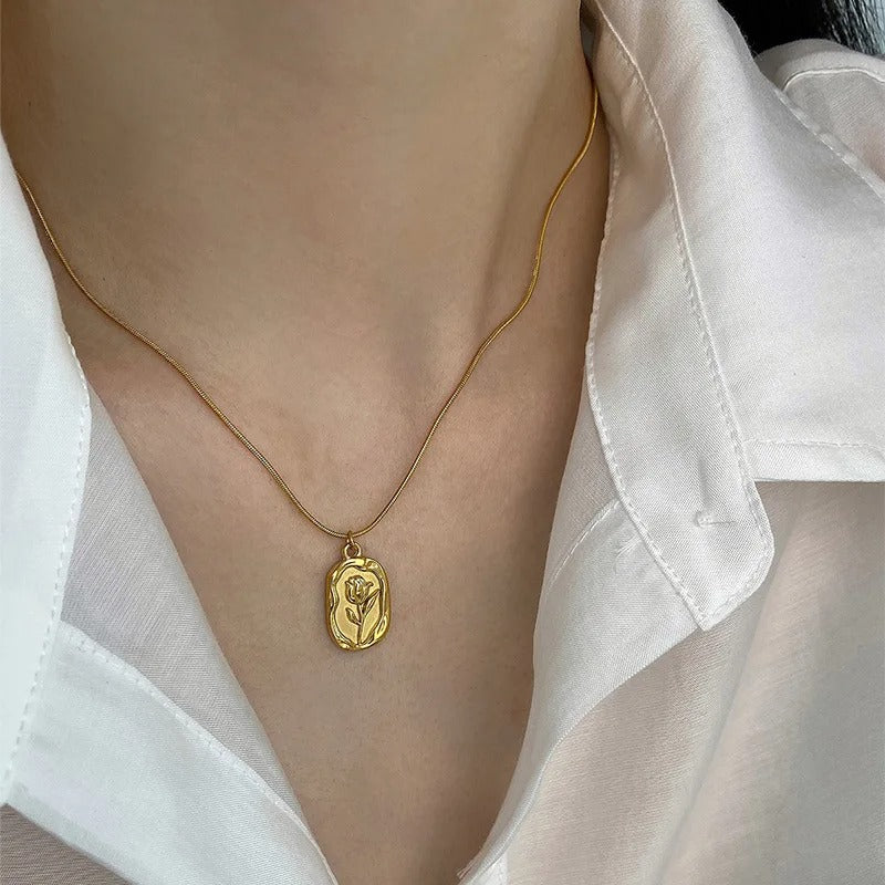 Rose Medallion Necklace - Classic